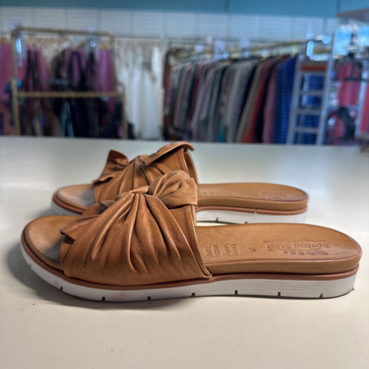 Spring Step Leather Slip On Sandals 39