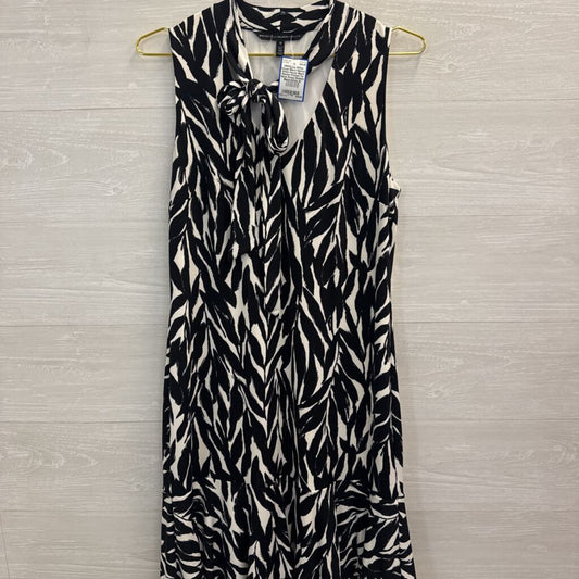 White House Black Market Printed Tie Neck Dress Medium