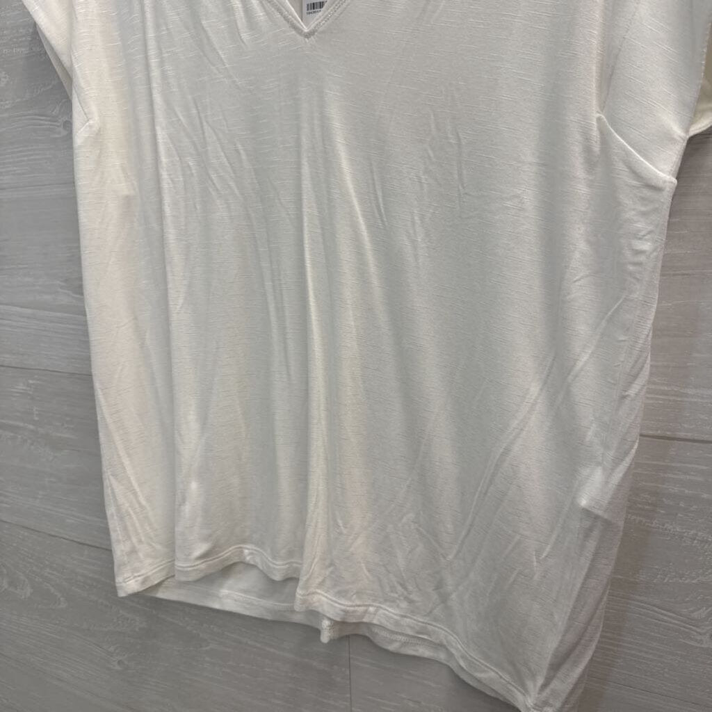 White House Black Market V-Neck T-Shirt Medium