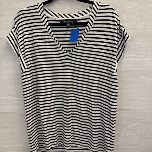 White House Black Market Striped V-Neck T-Shirt Medium
