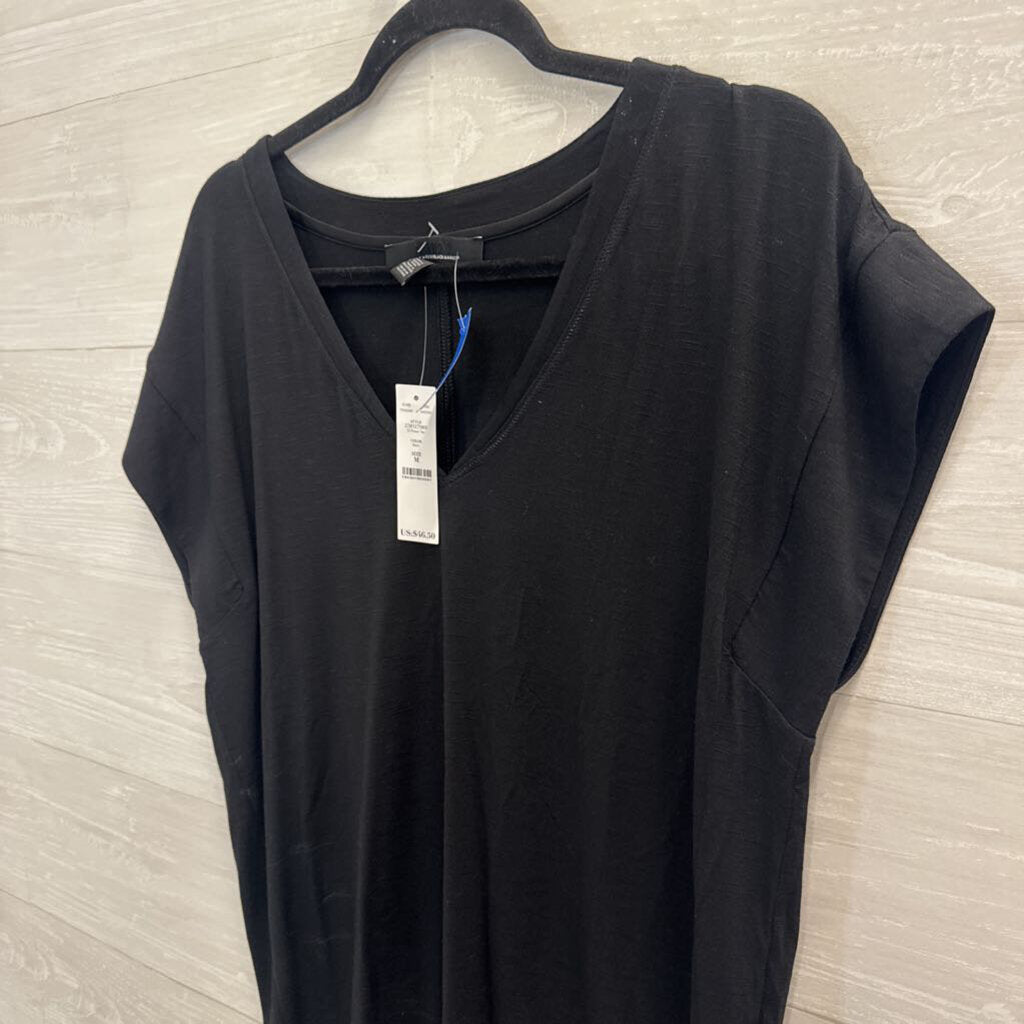 White House Black Market V-Neck T-Shirt Medium
