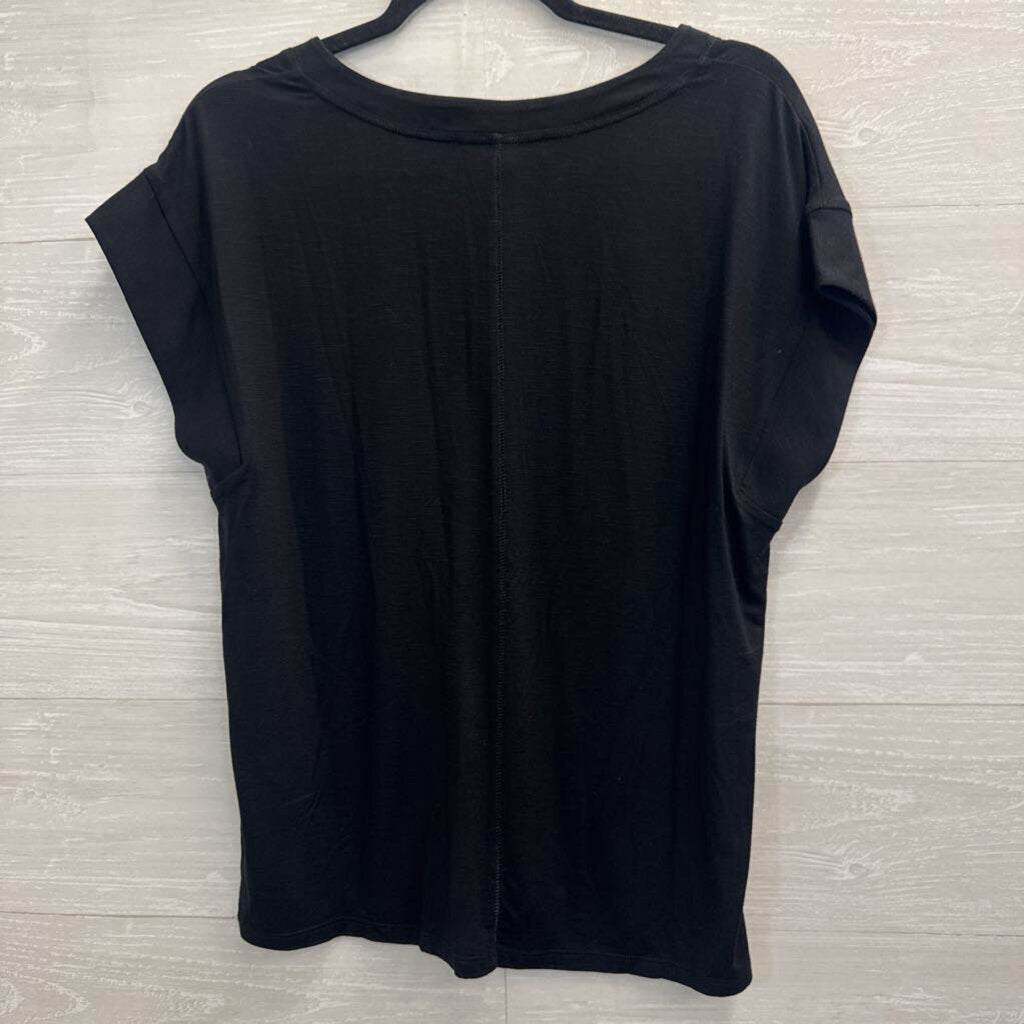 White House Black Market V-Neck T-Shirt Medium