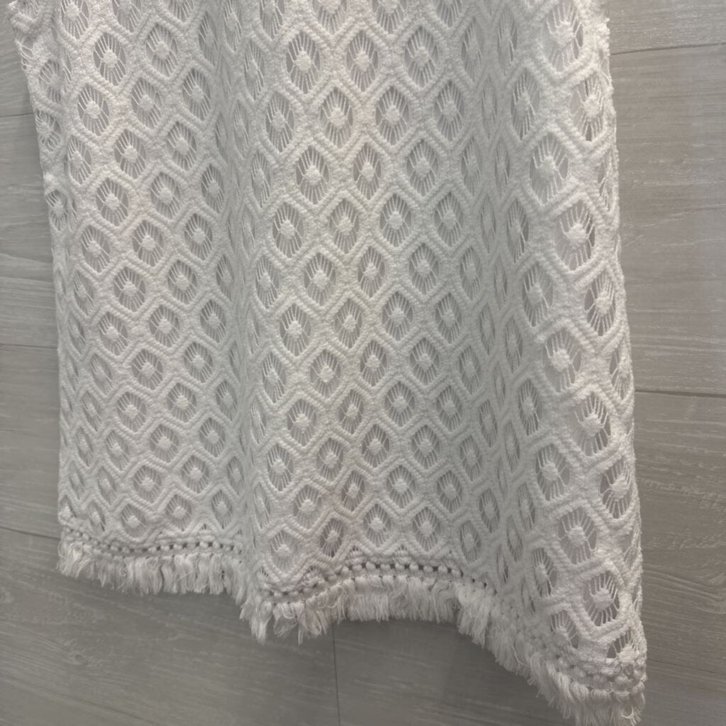 Lilly Pulitzer Textured Lace Fringe Him Small