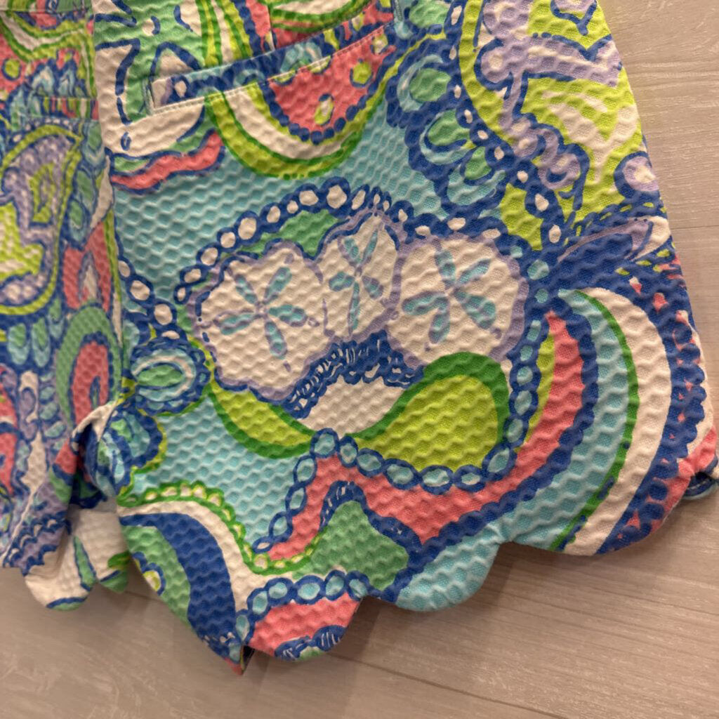 Lilly Pulitzer Scalloped Seersucker Printed Shorts 0