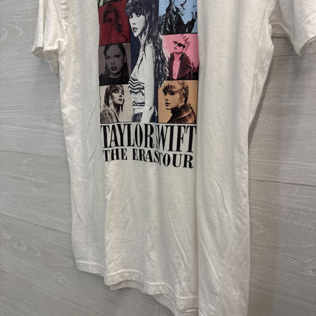 Taylor Swift Eras Tour Graphic T-Shirt Medium