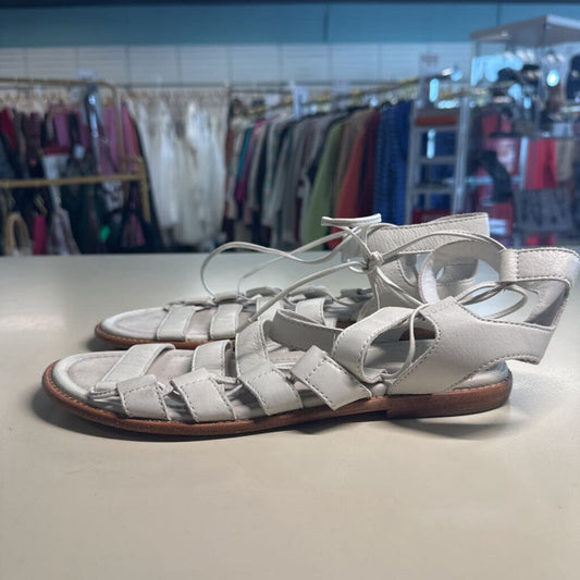 Frye White Blair Side Ghillie Sandal 9.0