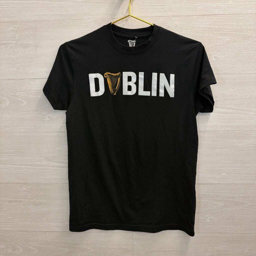 Guinness Black Dublin Short Sleeve Graphic Tee Extra Small