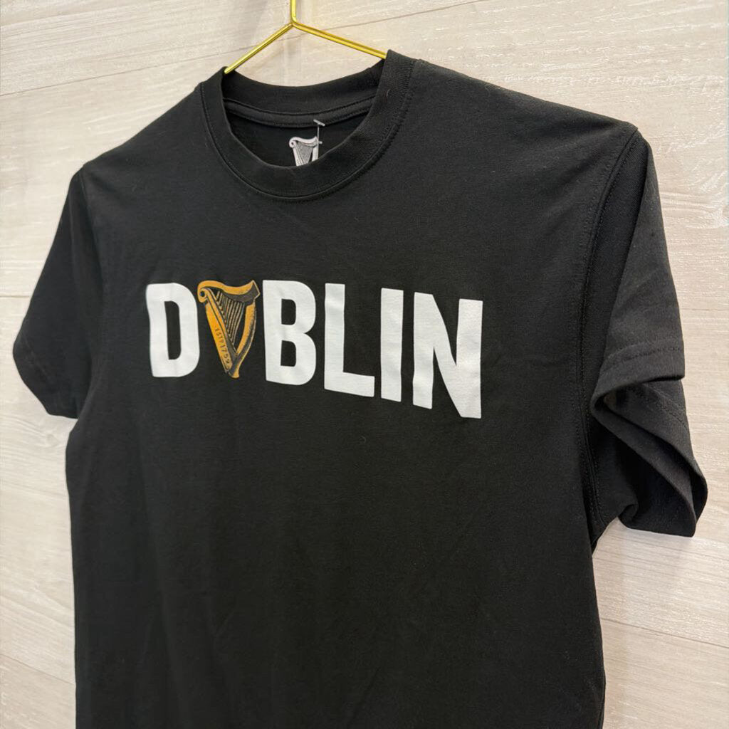 Guinness Black Dublin Short Sleeve Graphic Tee Extra Small