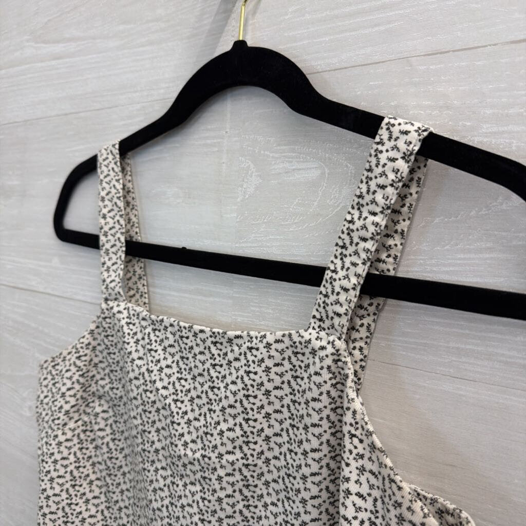 Altar'd State White/ Black Print Cropped Tank Top Medium