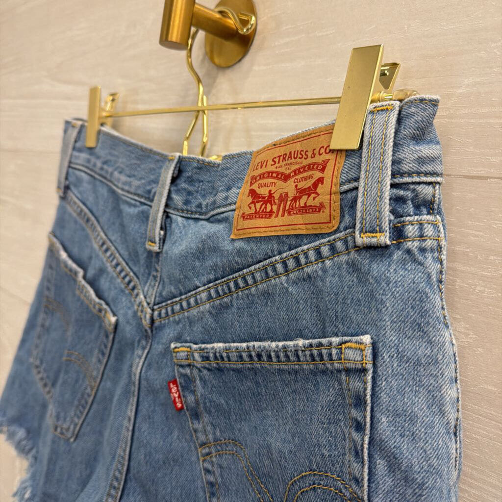 Levi Medium Wash Distressed Denim Shorts 27
