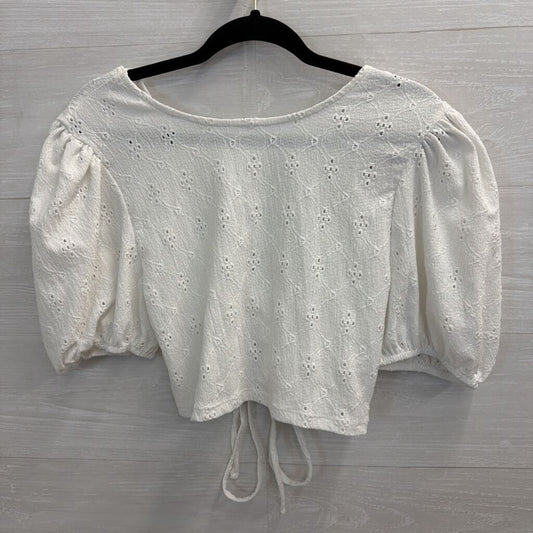 White Eyelet Cropped Short Puff Sleeve Top Large