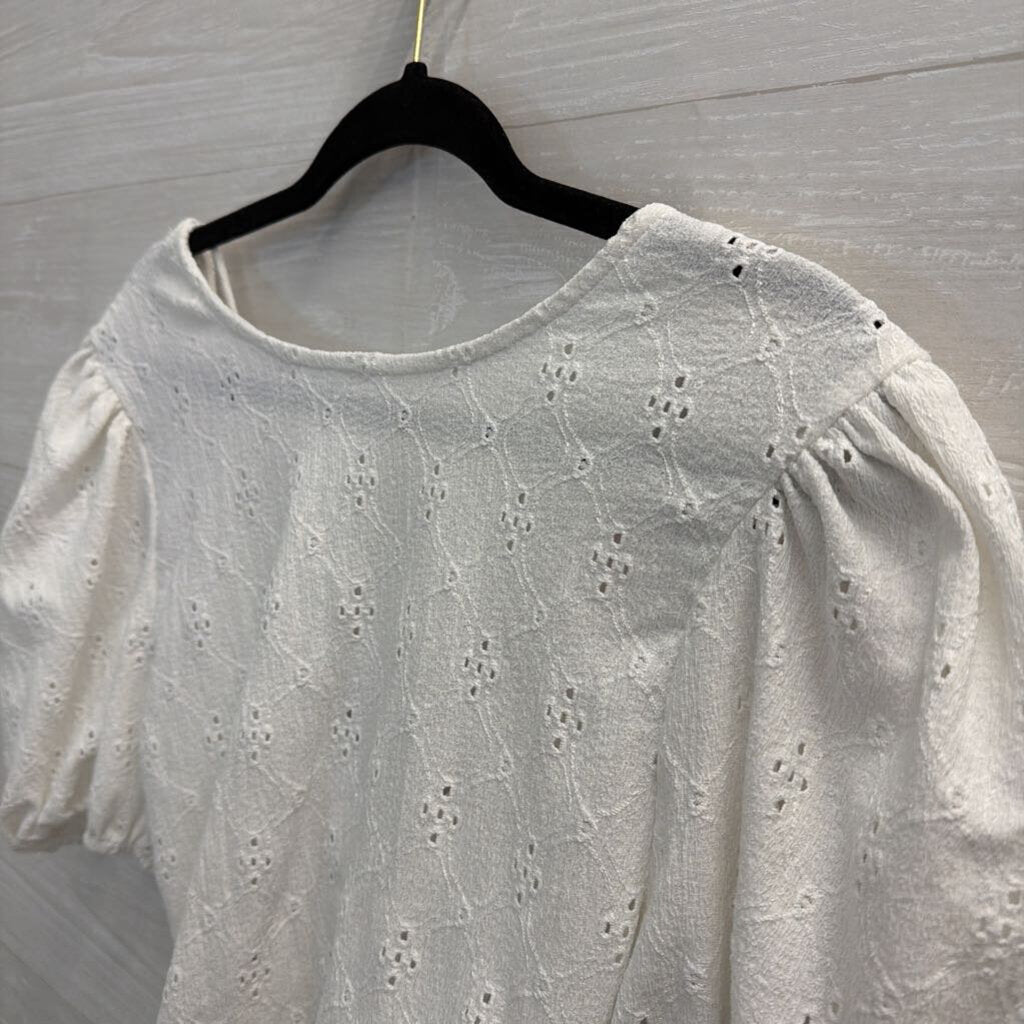 White Eyelet Cropped Short Puff Sleeve Top Large