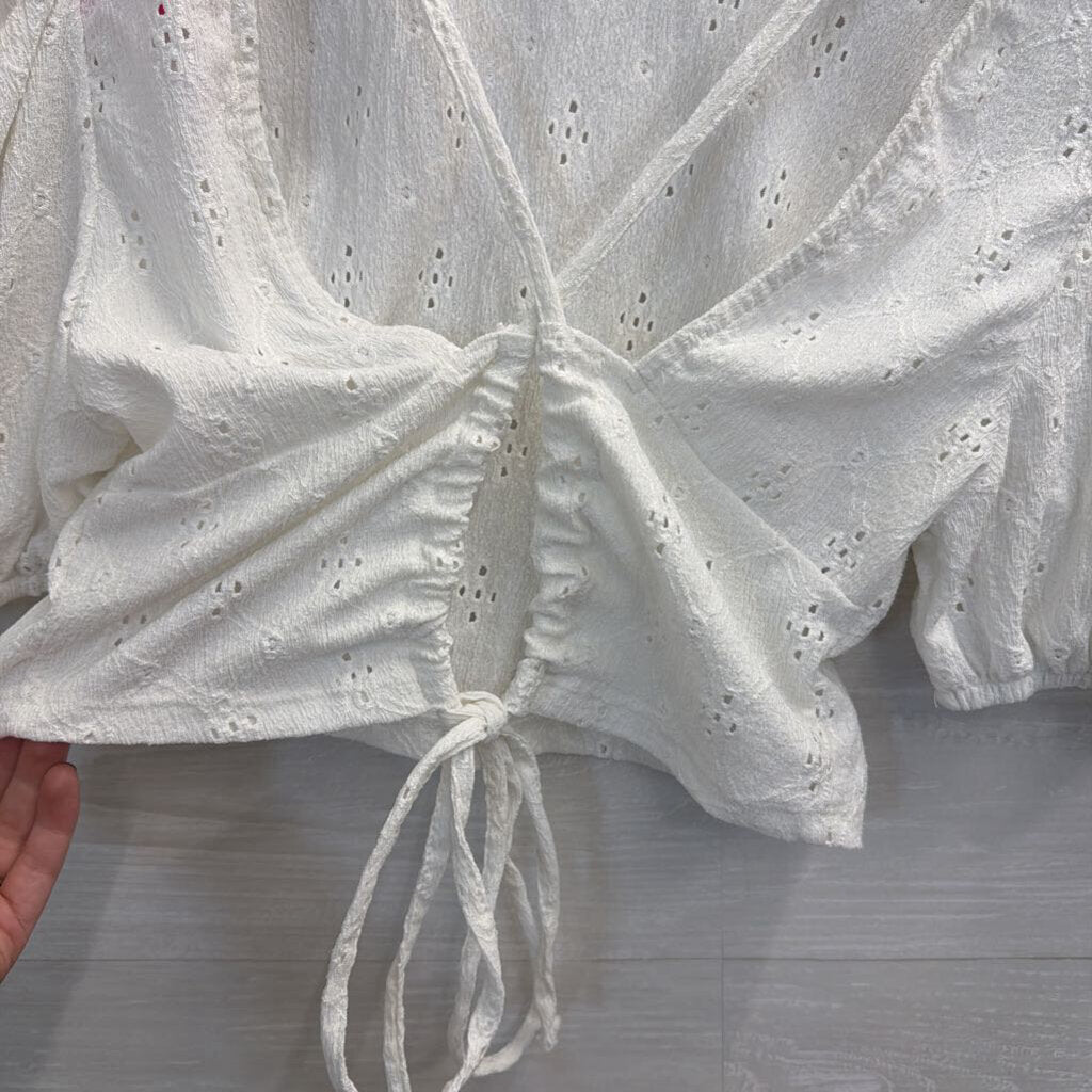 White Eyelet Cropped Short Puff Sleeve Top Large