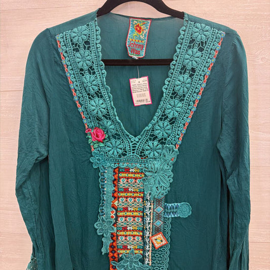 Johnny Was Green Embroidered Long Sleeve V Neck Top Small