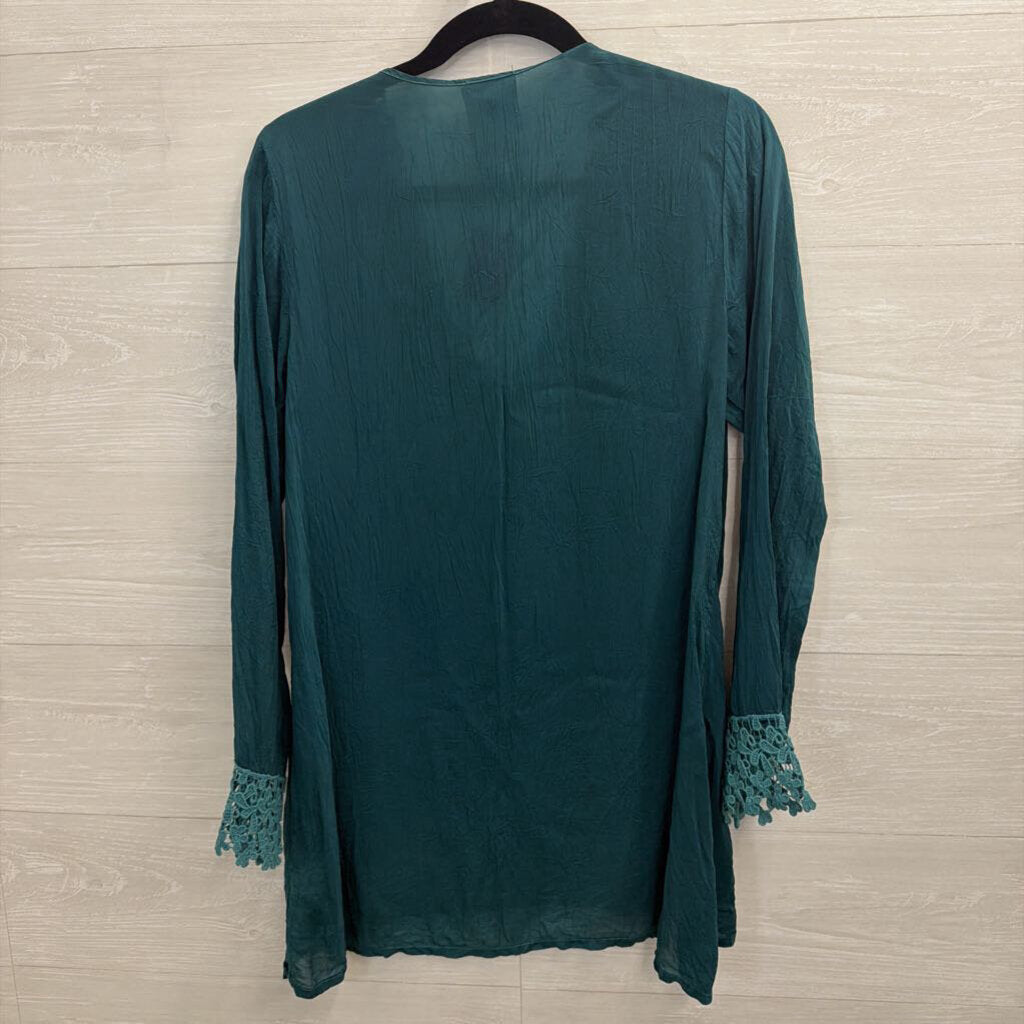 Johnny Was Green Embroidered Long Sleeve V Neck Top Small