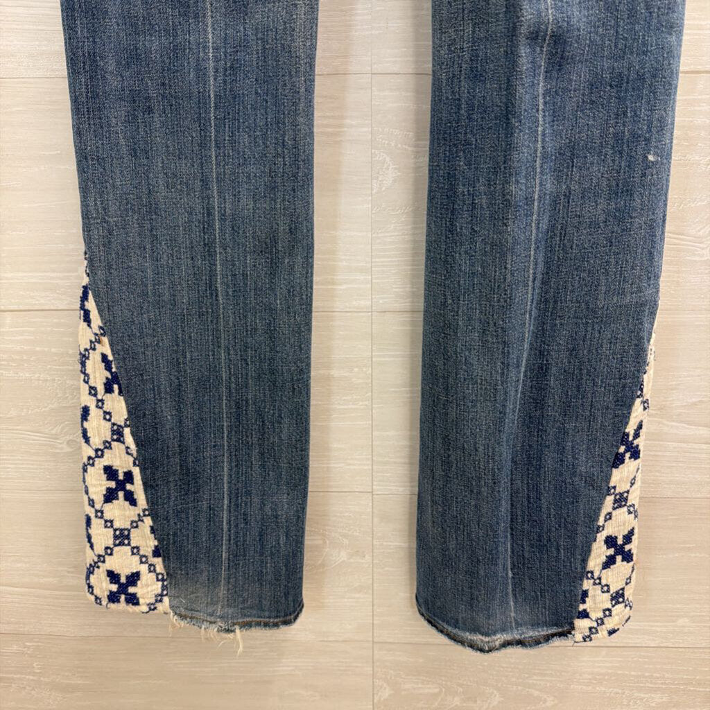 7 For All Mankind Light Wash Embroidered Flare Leg Jeans 27