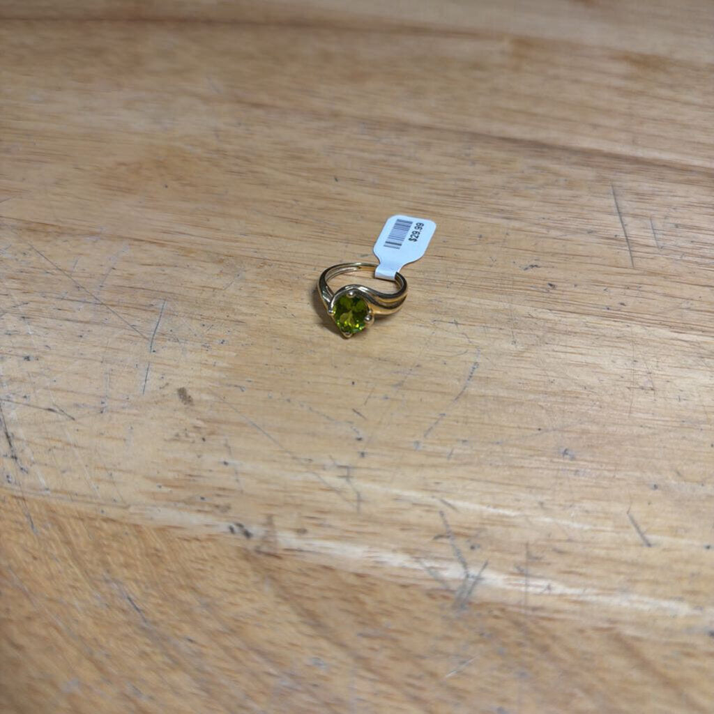 Gold/ Green Stone Ring