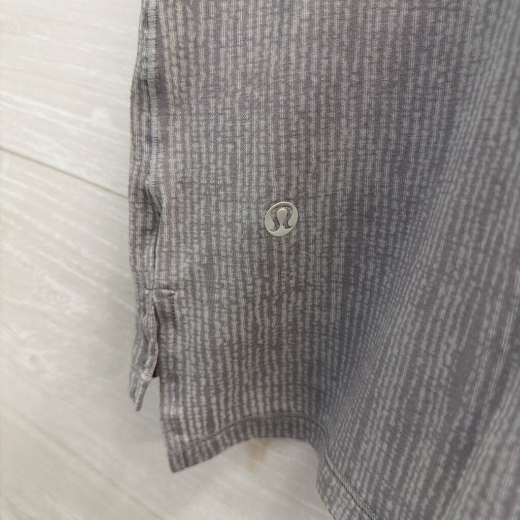 Lululemon Grey Print Short Sleeve Top Small