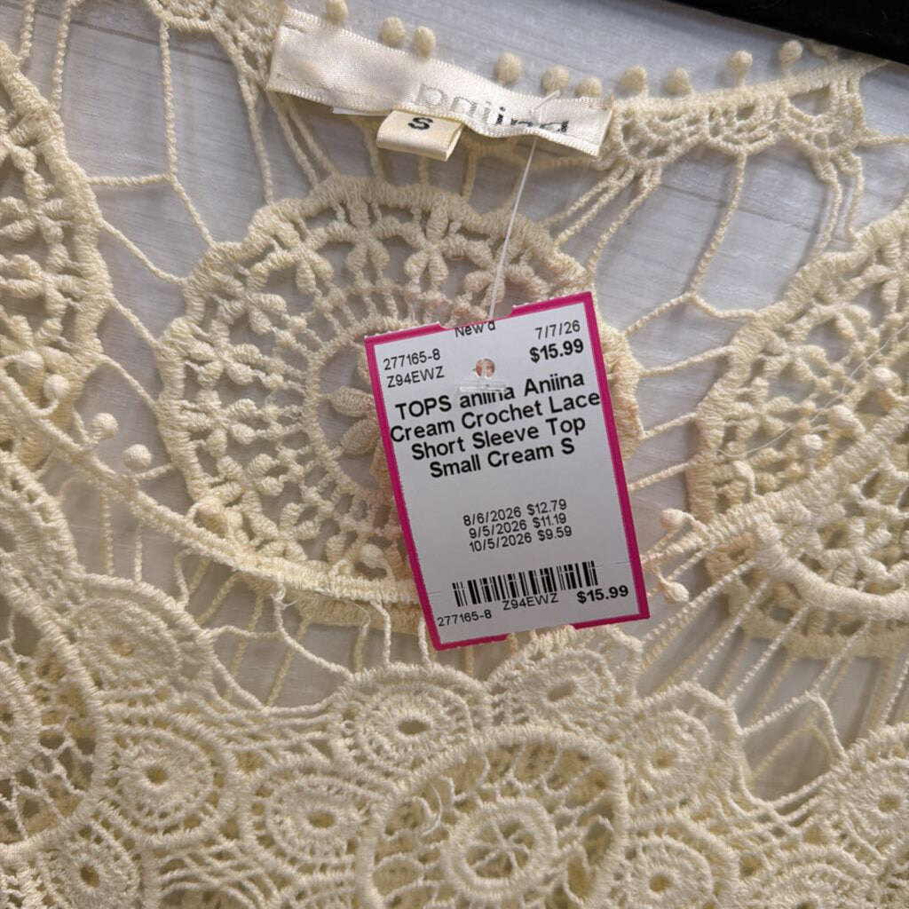Aniina Cream Crochet Lace Short Sleeve Top Small