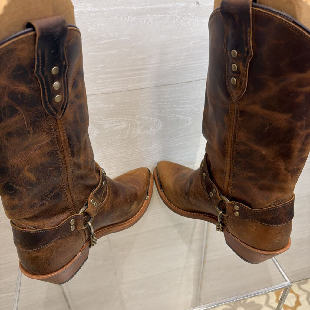 Abilene Distressed Harness Round Toe Western Boots 7