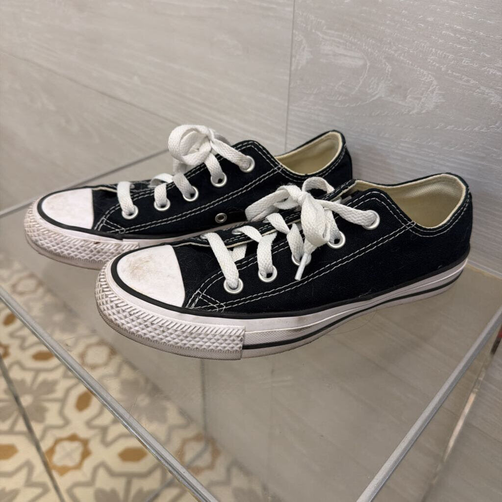 Converse Black/ White All Star Low Sneakers 5.5