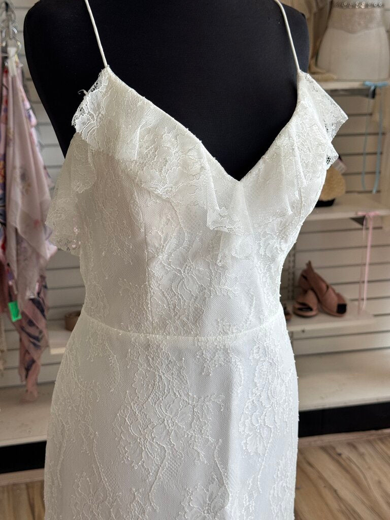 Ti Adora Ivory Lace Bridal Gown 12
