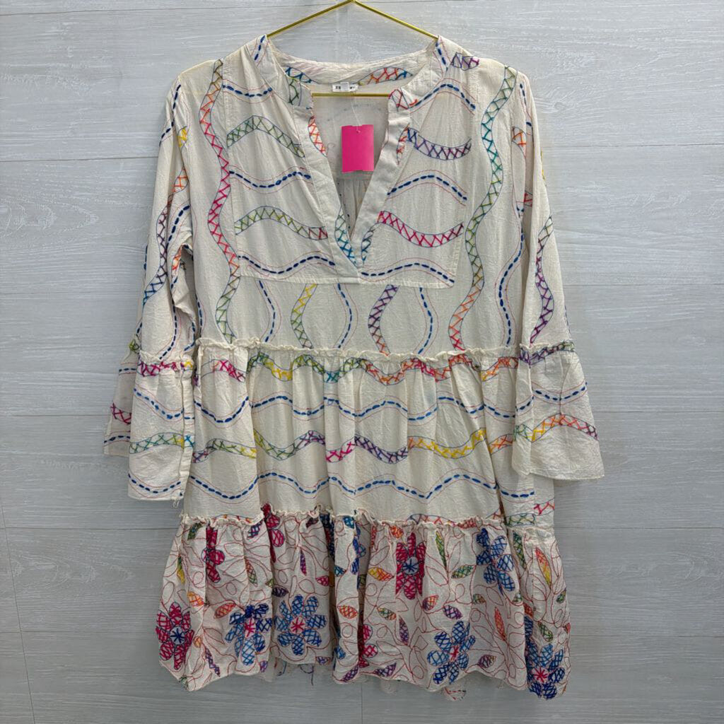 En Creme White/ Multi Embroidered Long Sleeve Dress Medium