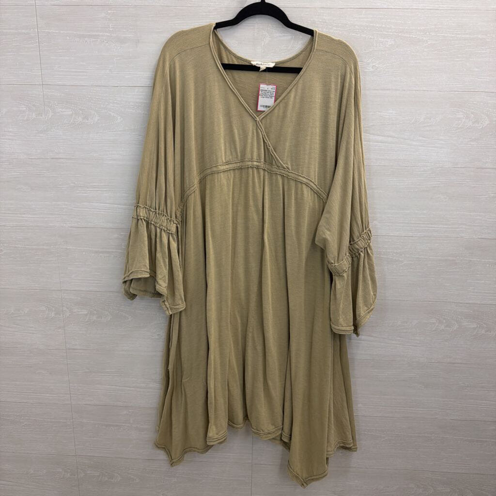 Oli and Hali Green Long Sleeve Cinch Waist Dress Medium/ Large