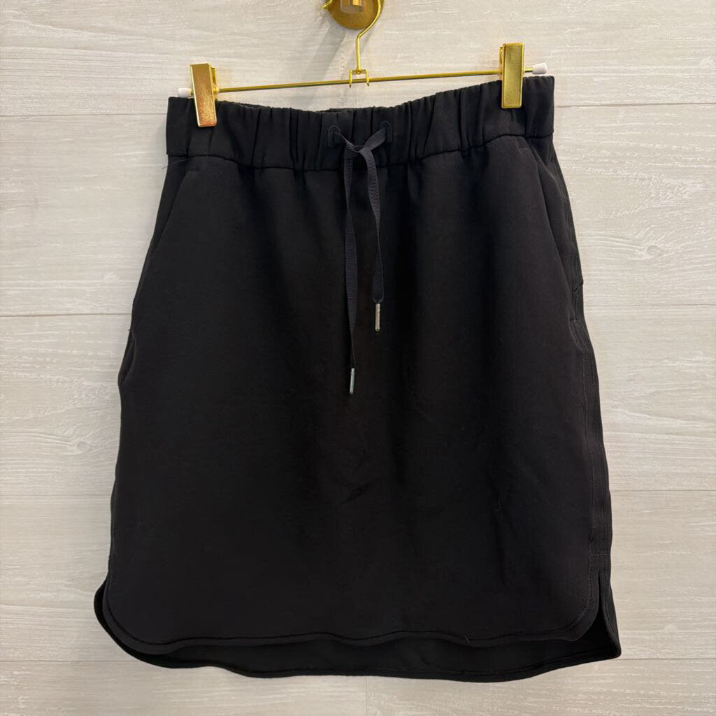 Lululemon Black On The Fly Skirt 6