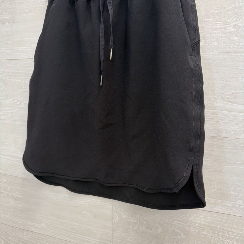 Lululemon Black On The Fly Skirt 6