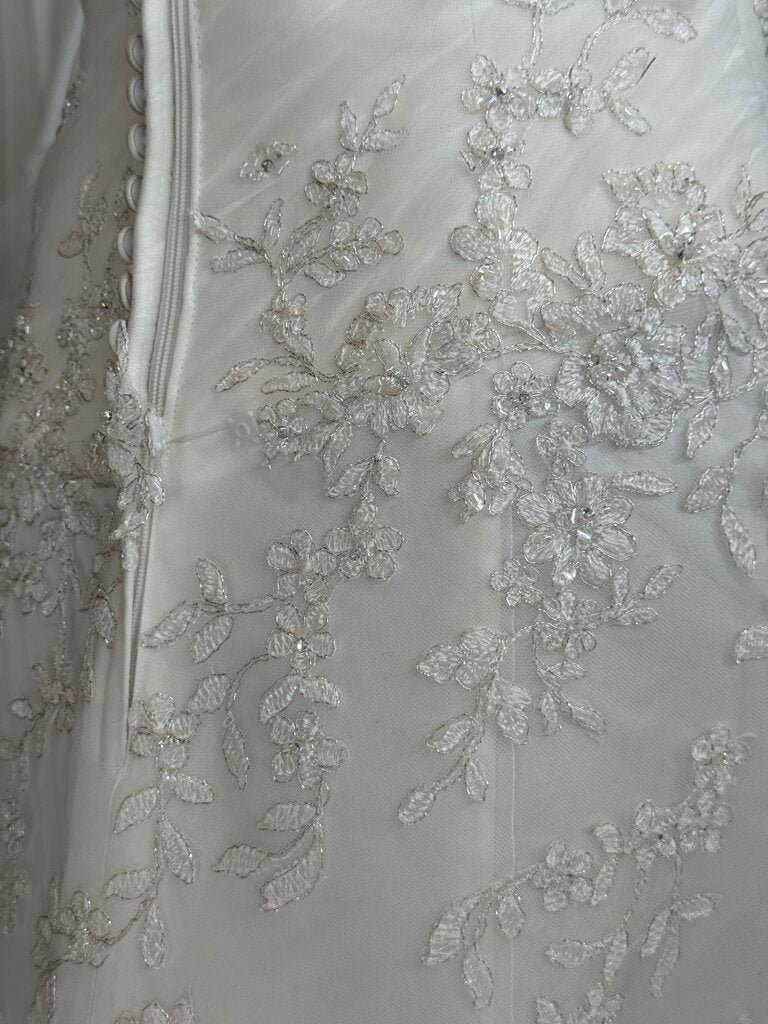 Anjolique Ivory Strapless Lace Bridal Gown 4