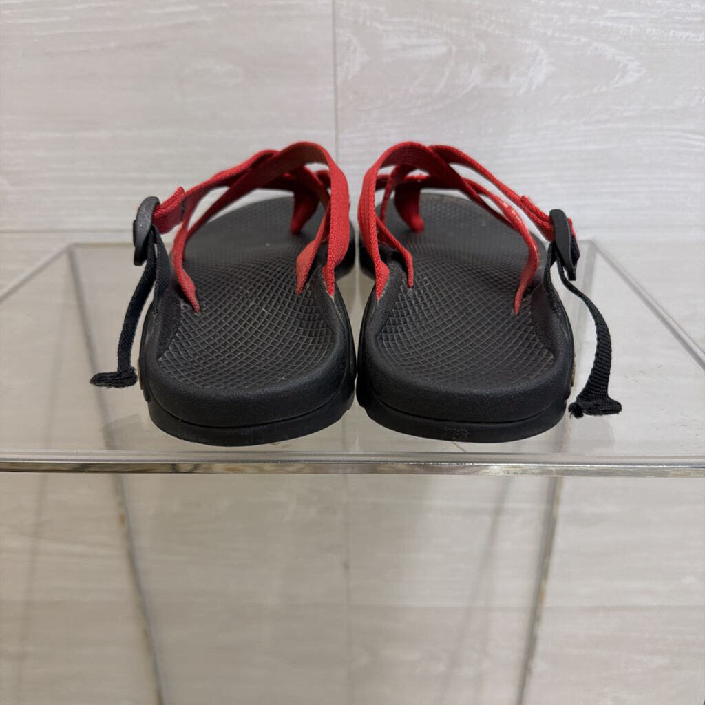 Chaco Black/ Red Hipthong Sandals 8