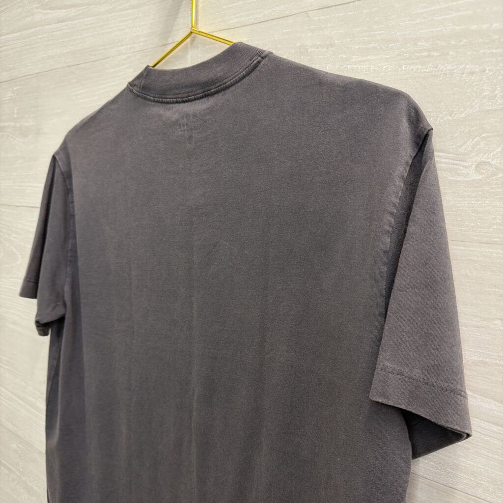 Abercrombie and Fitch Grey/ Multi Fleetwood Mac Short Sleeve Graphic Tee XXS