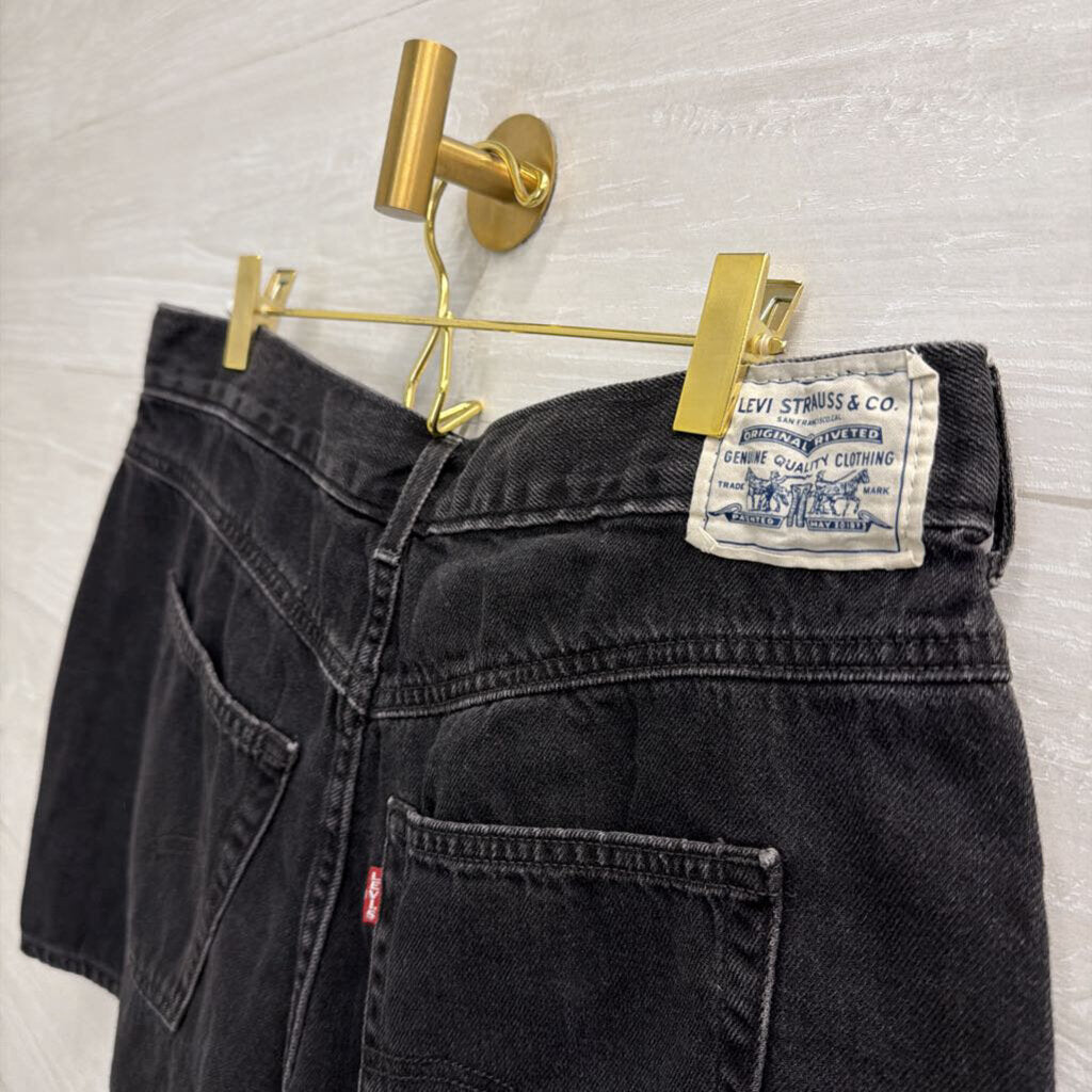 Levi Black Denim Shorts 31