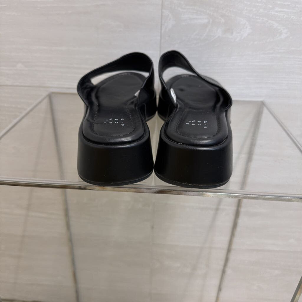 Black Leather Slid Platform Sandals 7