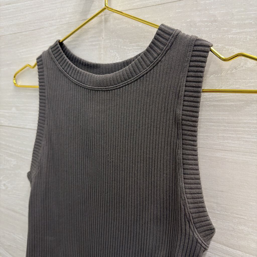 Olive and Oak Grey Ribbed Cropped Tank Top XS/ S