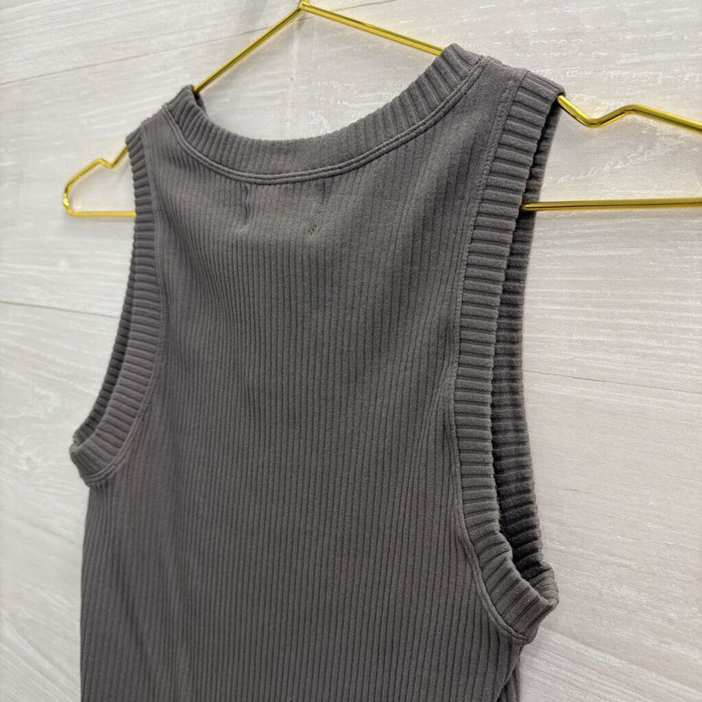 Olive and Oak Grey Ribbed Cropped Tank Top XS/ S