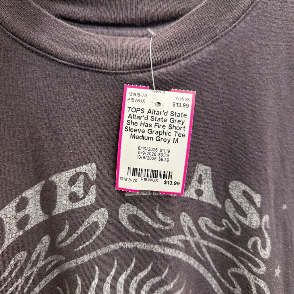 Altar'd State Grey She Has Fire Short Sleeve Graphic Tee Medium