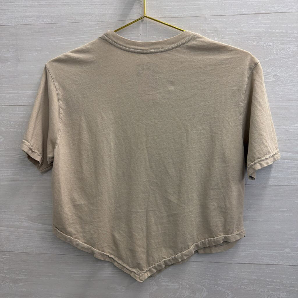 American Highway Beige/ Multi Born Country Cropped Short Sleeve Graphic Tee Small