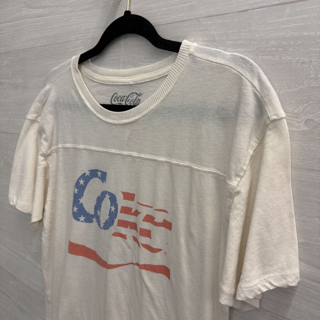 CocaCola White Cropped Short Sleeve Graphic Tee Medium