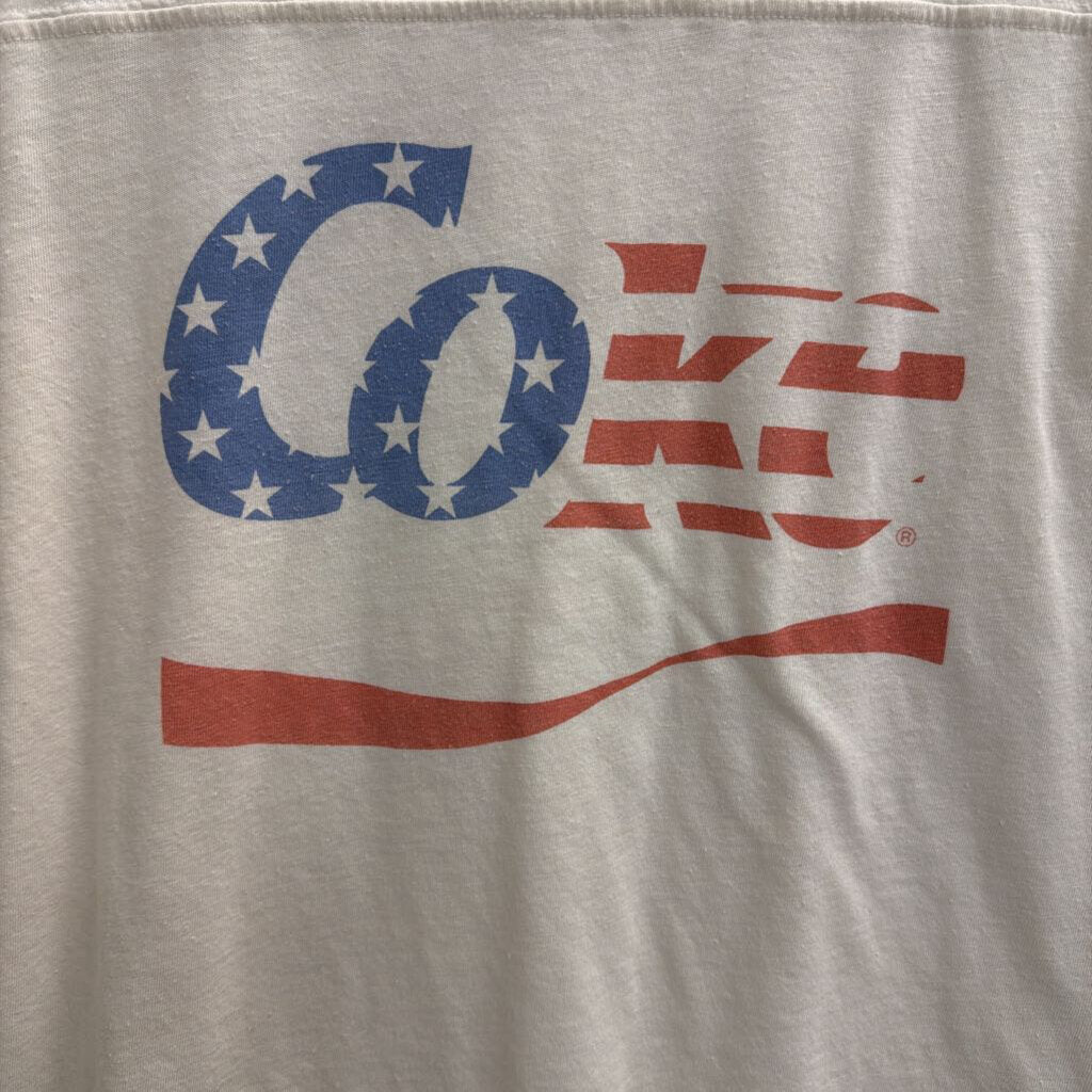 CocaCola White Cropped Short Sleeve Graphic Tee Medium