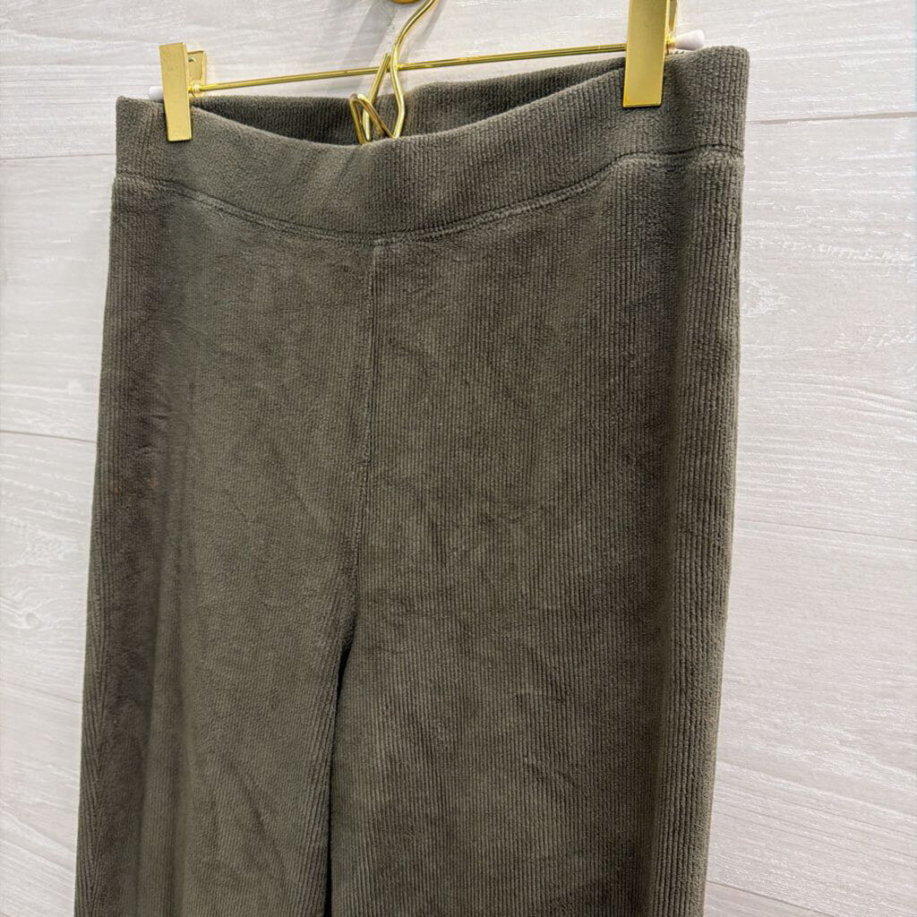 American Eagle Green Soft Ribbed Flare Pull On Pants Medium