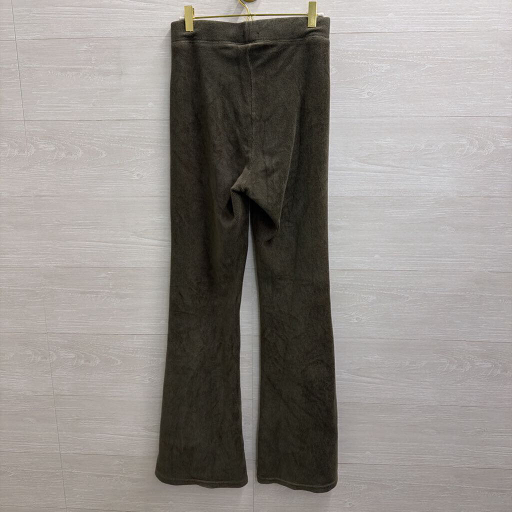 American Eagle Green Soft Ribbed Flare Pull On Pants Medium