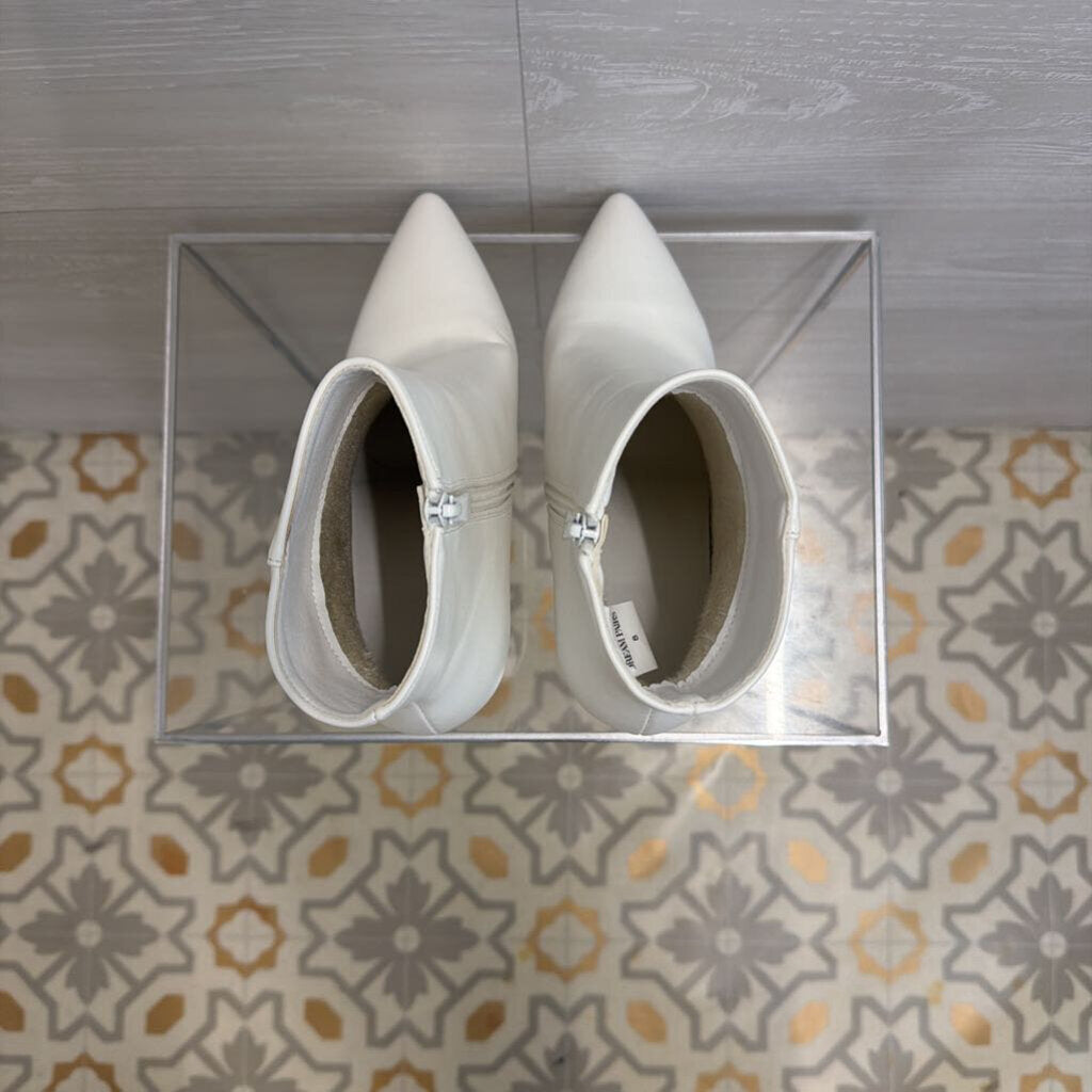 Dream Paris White Sianna Ankle Boots 8