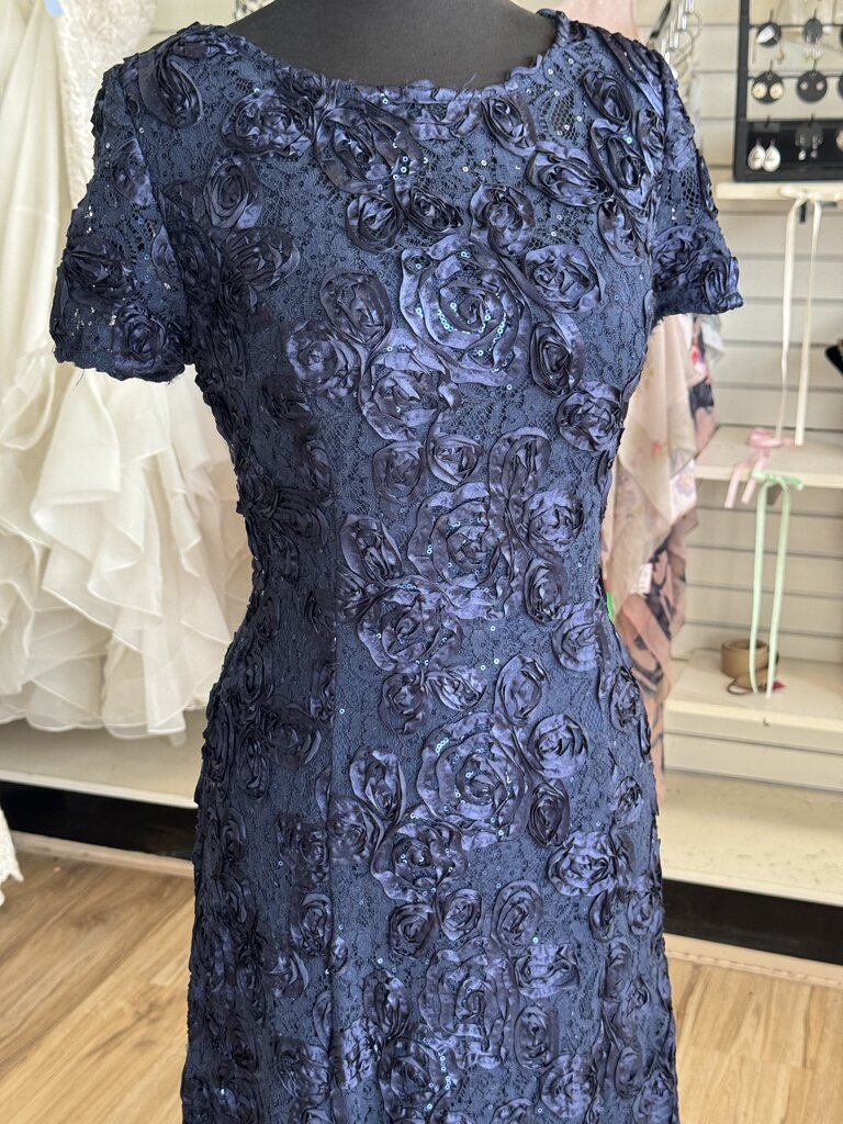 Alex Evenings Navy Rosette Lace Short Sleeve Long Formal Dress 8
