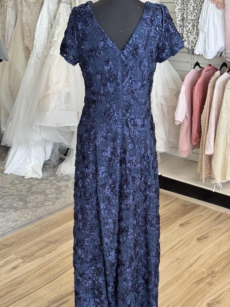 Alex Evenings Navy Rosette Lace Short Sleeve Long Formal Dress 8