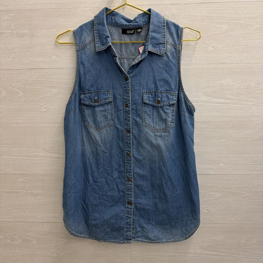 Ana Blue Chambray Sleeveless Button Down Top Large