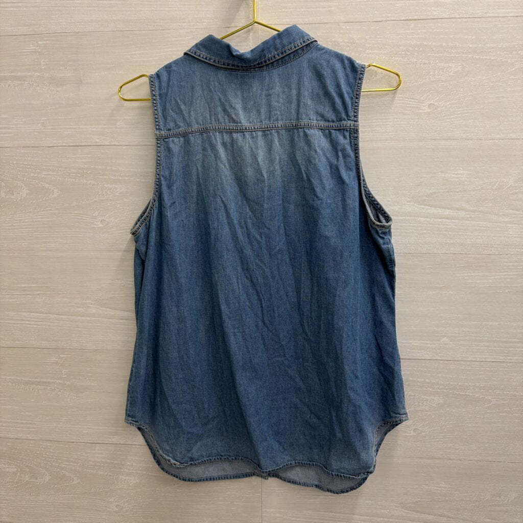 Ana Blue Chambray Sleeveless Button Down Top Large