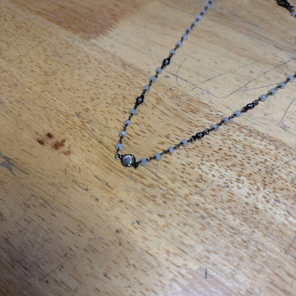 Dainty Silver/ White Beaded Necklace