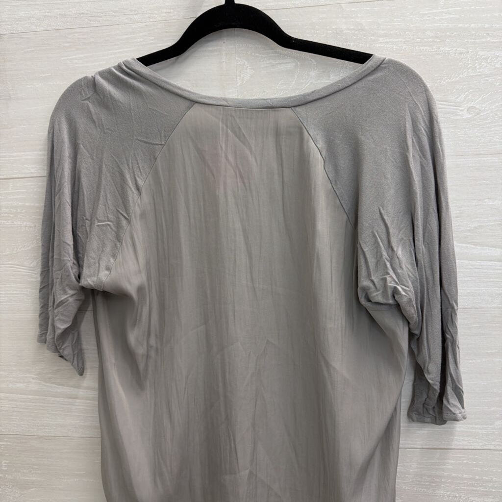 Lola and Sophie Grey V Neck Top Medium